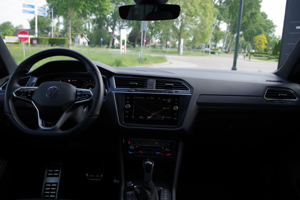 Volkswagen Tiguan 1.4 TSI eHybrid 245 PK R-Line BNS+, Leder, Panoramadak, Trekhaak, Memory