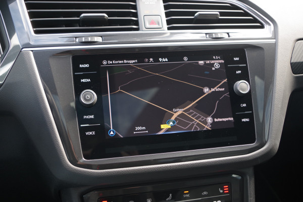 Volkswagen Tiguan 1.4 TSI eHybrid 245 PK R-Line BNS+, Leder, Panoramadak, Trekhaak, Memory