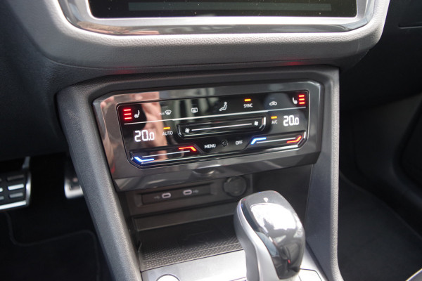 Volkswagen Tiguan 1.4 TSI eHybrid 245 PK R-Line BNS+, Leder, Panoramadak, Trekhaak, Memory