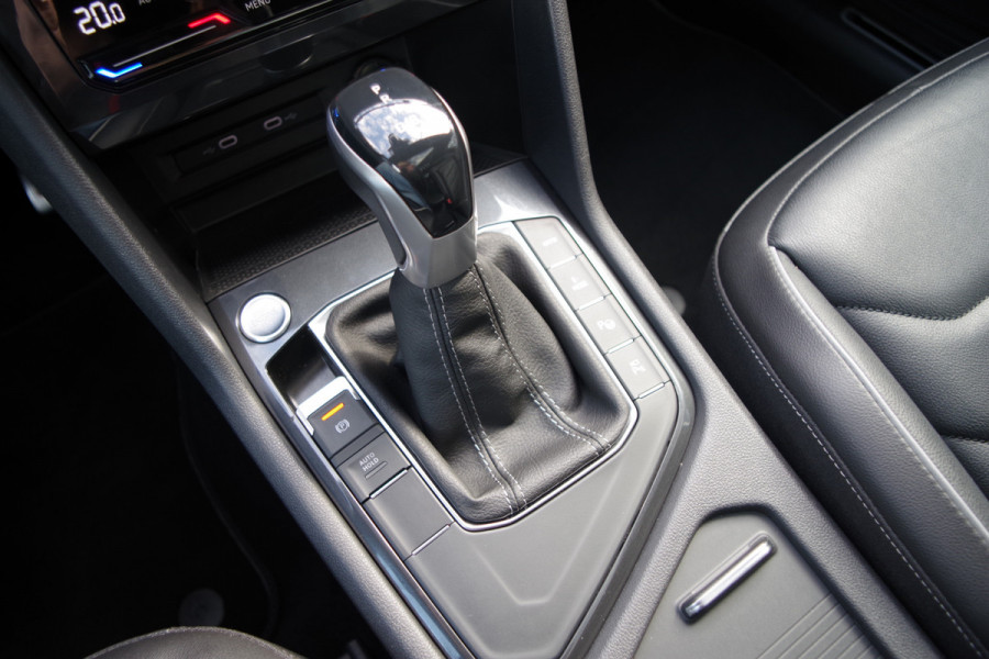 Volkswagen Tiguan 1.4 TSI eHybrid 245 PK R-Line BNS+, Leder, Panoramadak, Trekhaak, Memory