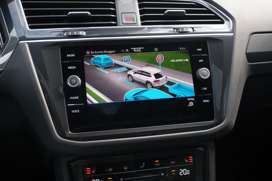 Volkswagen Tiguan 1.4 TSI eHybrid 245 PK R-Line BNS+, Leder, Panoramadak, Trekhaak, Memory