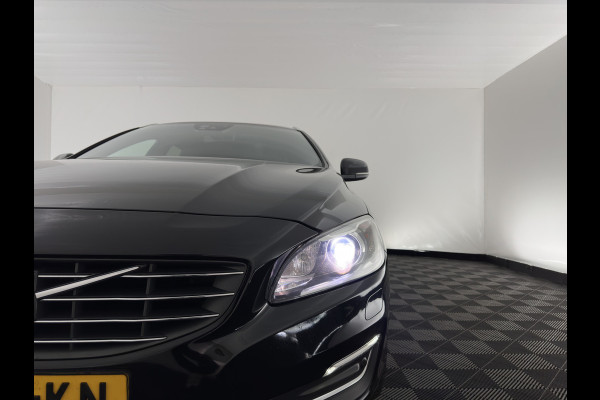 Volvo V60 2.4 D5 Twin Engine Summum Aut. *LEATHER | ADAPTIVE-CRUISE | XENON | MEMORY-PACK | HEATED-COMFORTSEATS | PRIVACY-GLASS | NAVI-FULLMAP | ECC | PDC | 18''ALU*