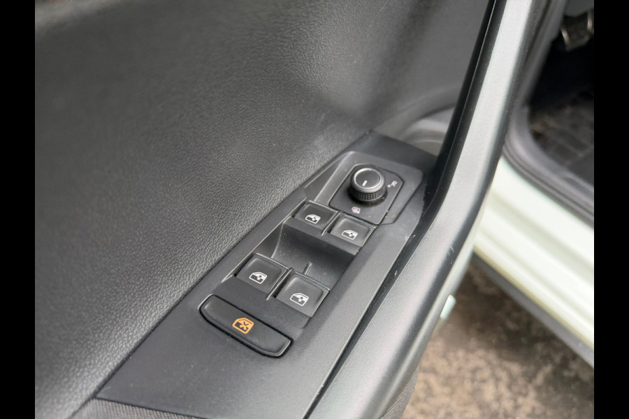 Volkswagen Polo 1.0 TSI R-Line | Automaat + Virtual + Navi + Clima Nu € 15.950,-!!!