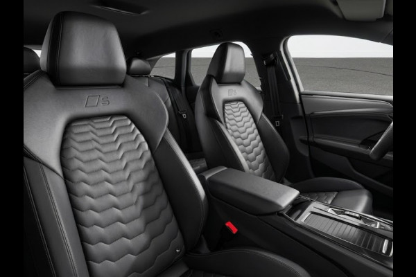 Audi A6 Sportback e-tron S edition e-tron 83 kWh 286 pk | Techniekpakket plus | Sportstoelen leder | Winterpakket | Trekhaak |