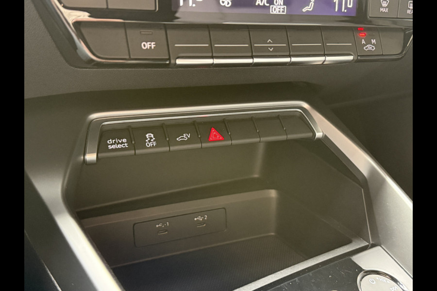 Audi A3 Sportback 40 TFSI e Advanced edition | Panoramadak | NL auto | Carplay | Sportstoelen | Full LED