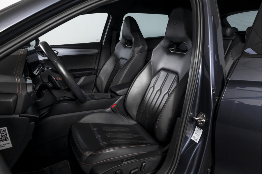 CUPRA Leon Sportstourer 1.4 e-Hybrid 245 PK VZ Performance | Elek. Trekhaak | Memory | Dig. Cockpit | Adapt. Cruise | Stoel-+Stuurverw. | Leder | Camera | NAV+App. Connect | ECC | LM 19" |