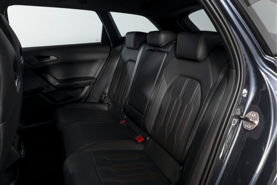 CUPRA Leon Sportstourer 1.4 e-Hybrid 245 PK VZ Performance | Elek. Trekhaak | Memory | Dig. Cockpit | Adapt. Cruise | Stoel-+Stuurverw. | Leder | Camera | NAV+App. Connect | ECC | LM 19" |