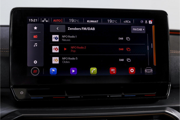 CUPRA Leon Sportstourer 1.4 e-Hybrid 245 PK VZ Performance | Elek. Trekhaak | Memory | Dig. Cockpit | Adapt. Cruise | Stoel-+Stuurverw. | Leder | Camera | NAV+App. Connect | ECC | LM 19" |