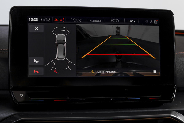 CUPRA Leon Sportstourer 1.4 e-Hybrid 245 PK VZ Performance | Elek. Trekhaak | Memory | Dig. Cockpit | Adapt. Cruise | Stoel-+Stuurverw. | Leder | Camera | NAV+App. Connect | ECC | LM 19" |