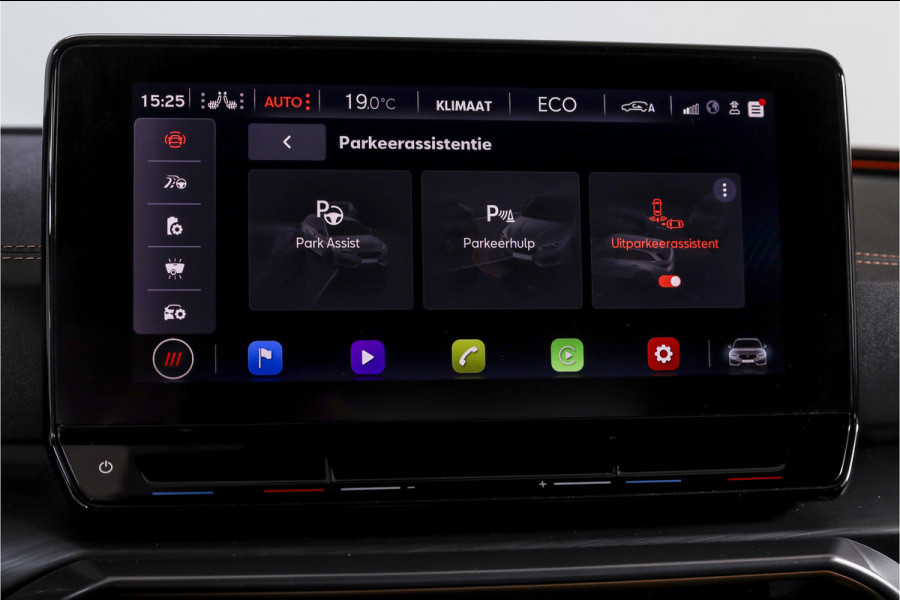 CUPRA Leon Sportstourer 1.4 e-Hybrid 245 PK VZ Performance | Elek. Trekhaak | Memory | Dig. Cockpit | Adapt. Cruise | Stoel-+Stuurverw. | Leder | Camera | NAV+App. Connect | ECC | LM 19" |