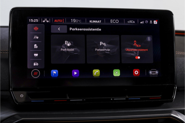 CUPRA Leon Sportstourer 1.4 e-Hybrid 245 PK VZ Performance | Elek. Trekhaak | Memory | Dig. Cockpit | Adapt. Cruise | Stoel-+Stuurverw. | Leder | Camera | NAV+App. Connect | ECC | LM 19" |
