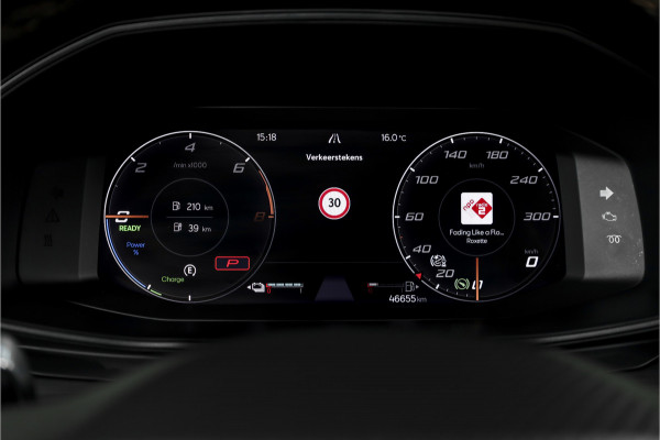 CUPRA Leon Sportstourer 1.4 e-Hybrid 245 PK VZ Performance | Elek. Trekhaak | Memory | Dig. Cockpit | Adapt. Cruise | Stoel-+Stuurverw. | Leder | Camera | NAV+App. Connect | ECC | LM 19" |
