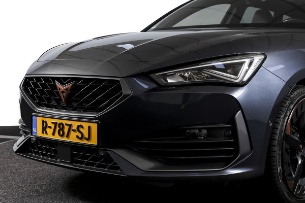CUPRA Leon Sportstourer 1.4 e-Hybrid 245 PK VZ Performance | Elek. Trekhaak | Memory | Dig. Cockpit | Adapt. Cruise | Stoel-+Stuurverw. | Leder | Camera | NAV+App. Connect | ECC | LM 19" |