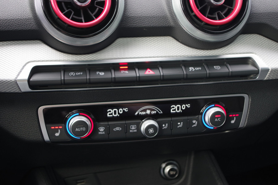 Audi Q2 35 TFSI 150 PK Automaat S-Line Edition, Panoramadak, LED, Camera, Cruise Control