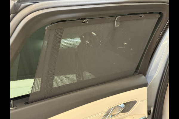 BMW 3 Serie Touring 330e | M-pakket | Lederen sportstoelen | Harman/Kardon | Sfeerverlichting | Full LED