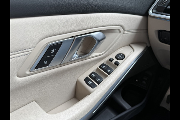 BMW 3 Serie Touring 330e | M-pakket | Lederen sportstoelen | Harman/Kardon | Sfeerverlichting | Full LED