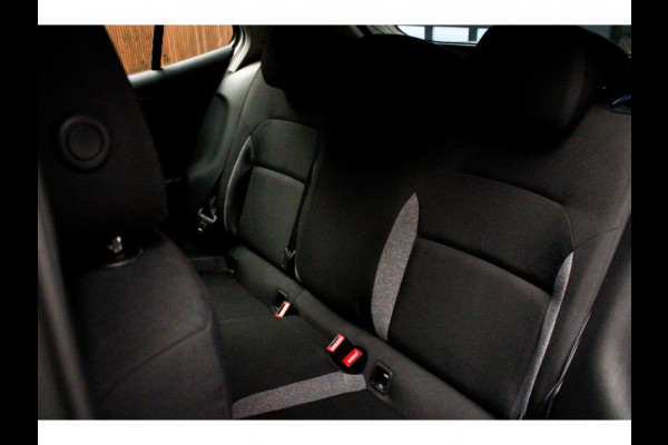 Škoda Fabia 1.0 Navi Airco Stoelverwarm. PDC Cruise Carplay BTW auto
