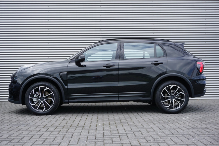 Lynk & Co 01 272PK Core PLUG IN HYBRID | NW MODEL | 1.800 TREKGEWICHT