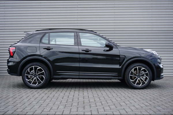 Lynk & Co 01 272PK Core PLUG IN HYBRID | NW MODEL | 1.800 TREKGEWICHT