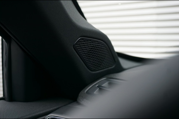 Lynk & Co 01 272PK Core PLUG IN HYBRID | NW MODEL | 1.800 TREKGEWICHT