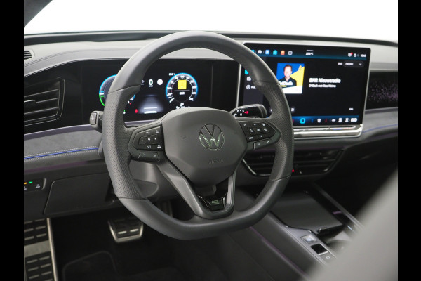 Volkswagen Passat Variant 1.5 eHybrid R-Line Edition | Panoramadak | Vol Leder | Harman/Kardon | HUD | Massage | Trekhaak