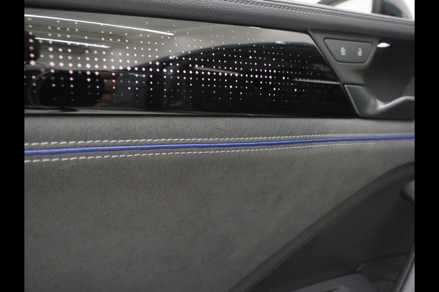 Volkswagen Passat Variant 1.5 eHybrid R-Line Edition | Panoramadak | Vol Leder | Harman/Kardon | HUD | Massage | Trekhaak
