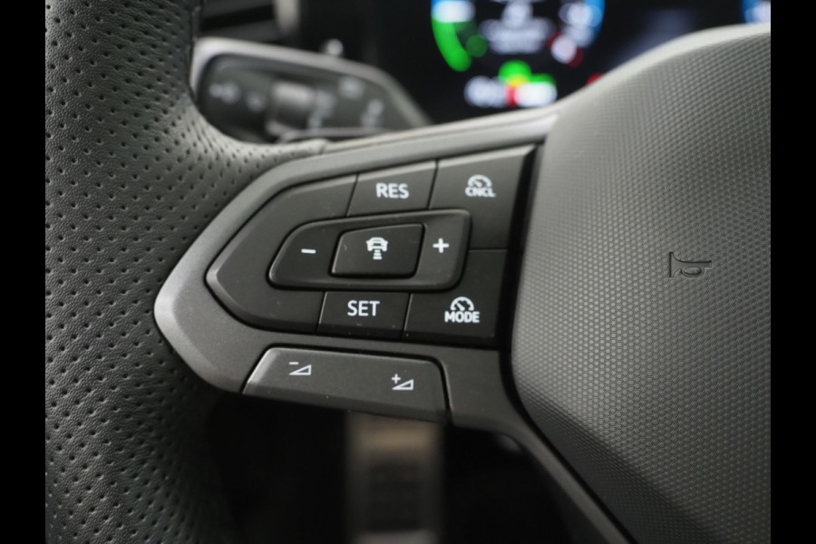 Volkswagen Passat Variant 1.5 eHybrid R-Line Edition | Panoramadak | Vol Leder | Harman/Kardon | HUD | Massage | Trekhaak