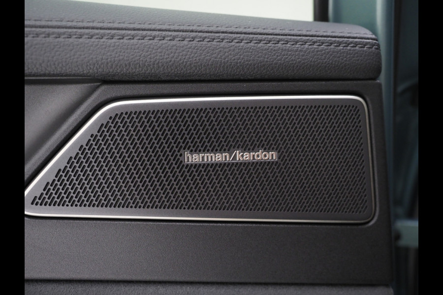 Volkswagen Passat Variant 1.5 eHybrid R-Line Edition | Panoramadak | Vol Leder | Harman/Kardon | HUD | Massage | Trekhaak