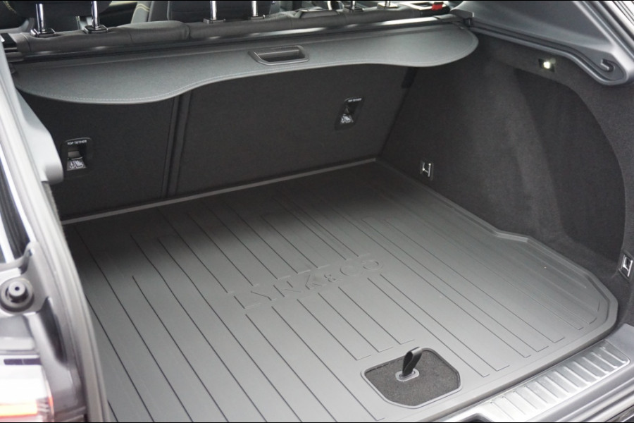 Lynk & Co 01 272PK Core PLUG IN HYBRID | NW MODEL | 1.800 TREKGEWICHT