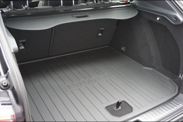 Lynk & Co 01 272PK Core PLUG IN HYBRID | NW MODEL | 1.800 TREKGEWICHT