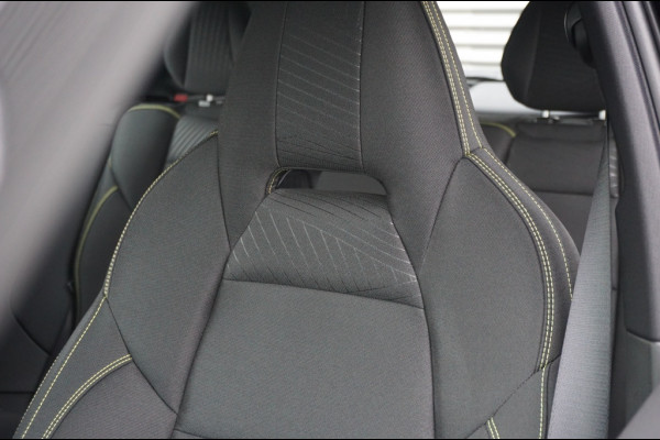 Lynk & Co 01 272PK Core PLUG IN HYBRID | NW MODEL | 1.800 TREKGEWICHT