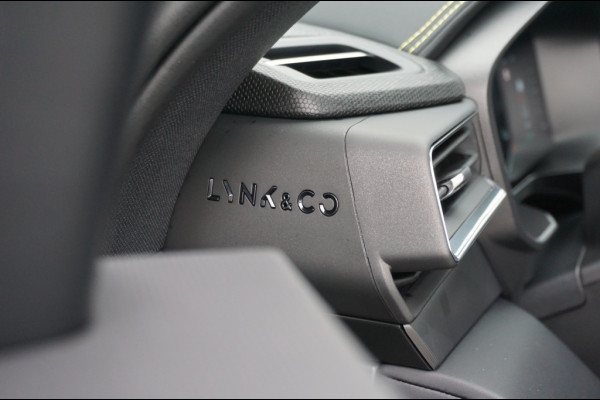 Lynk & Co 01 272PK Core PLUG IN HYBRID | NW MODEL | 1.800 TREKGEWICHT