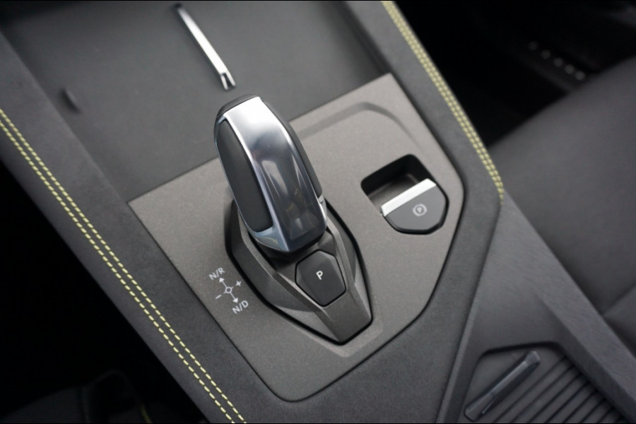 Lynk & Co 01 272PK Core PLUG IN HYBRID | NW MODEL | 1.800 TREKGEWICHT