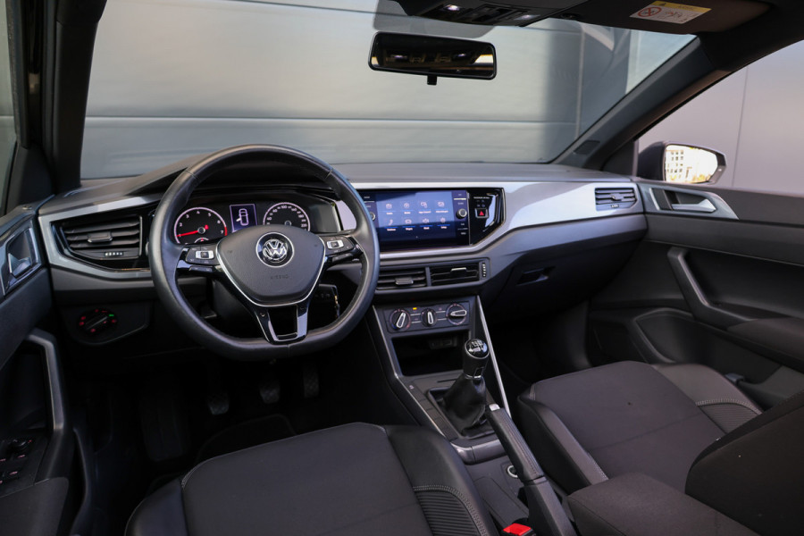 Volkswagen Polo 1.0 TSI Comfortline | NAP! | PANO | ACC | CAMERA | CARPLAY |