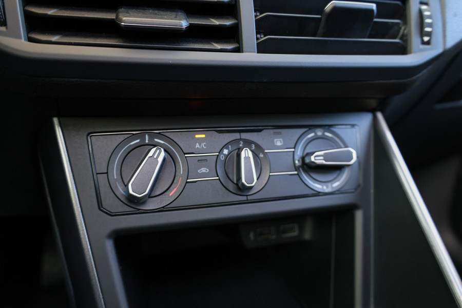 Volkswagen Polo 1.0 TSI Comfortline | NAP! | PANO | ACC | CAMERA | CARPLAY |