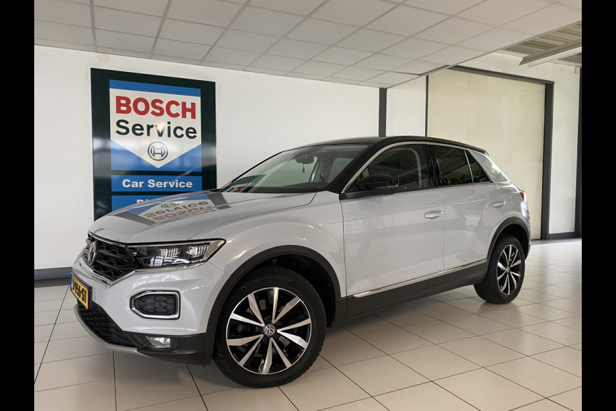 Volkswagen T-Roc 1.5 TSI Sport Carplay / Navigatie / Camera
