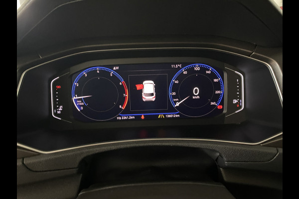 Volkswagen T-Roc 1.5 TSI Sport Carplay / Navigatie / Camera