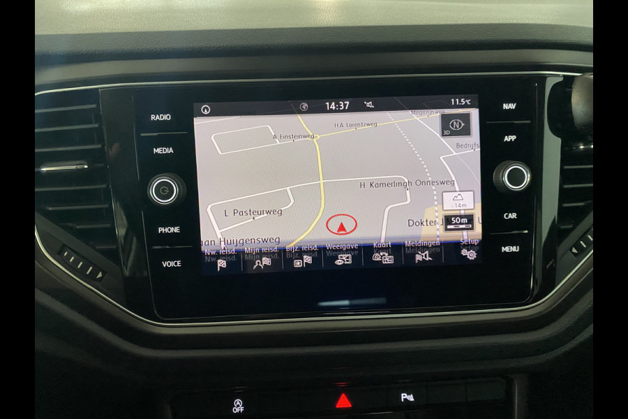 Volkswagen T-Roc 1.5 TSI Sport Carplay / Navigatie / Camera