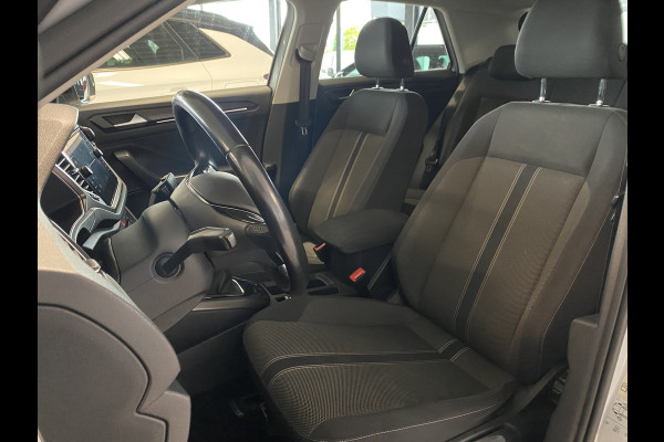 Volkswagen T-Roc 1.5 TSI Sport Carplay / Navigatie / Camera