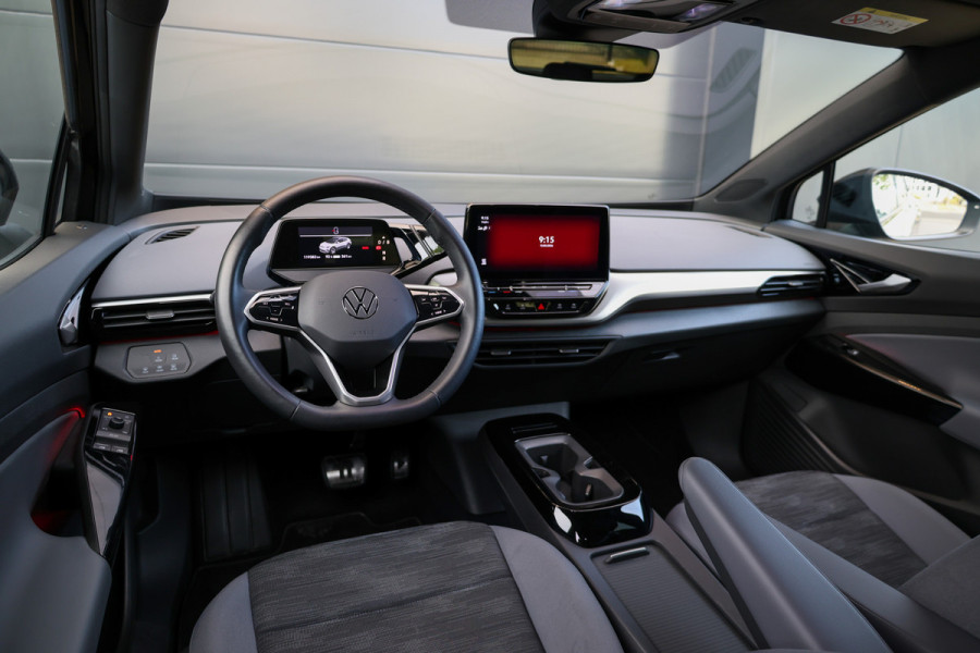 Volkswagen ID.4 Pro Performance 77 kWh | BTW | CAMERA | TREKHAAK | ACC | STOELVERWARMING |