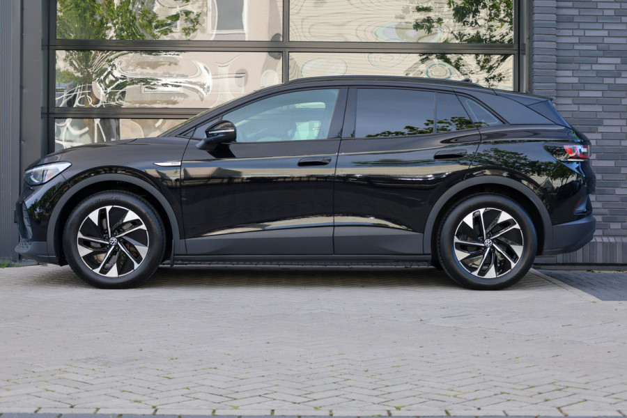 Volkswagen ID.4 Pro Performance 77 kWh | BTW | CAMERA | TREKHAAK | ACC | STOELVERWARMING |