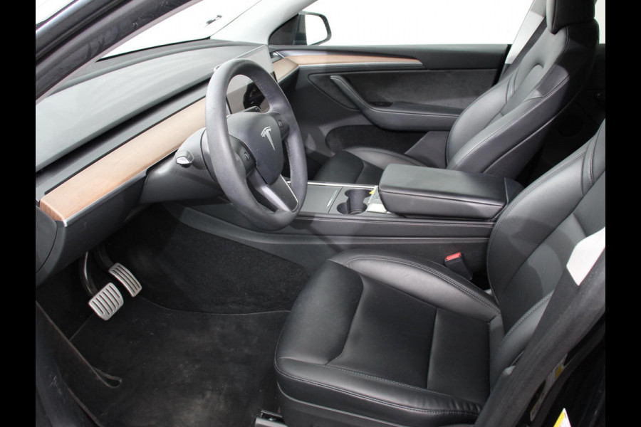 Tesla Model Y Performance Long Range AWD 75 kWh Climate control Adaptieve cruise control Achteruitrijcamera Panoramadak Keyless Stuurverwarming Stoelverwarming LED Navigatie Parkeersensoren
