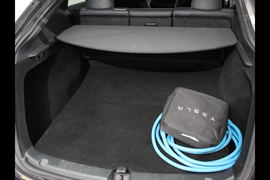 Tesla Model Y Performance Long Range AWD 75 kWh Climate control Adaptieve cruise control Achteruitrijcamera Panoramadak Keyless Stuurverwarming Stoelverwarming LED Navigatie Parkeersensoren