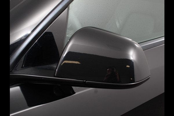 Tesla Model Y Performance Long Range AWD 75 kWh Climate control Adaptieve cruise control Achteruitrijcamera Panoramadak Keyless Stuurverwarming Stoelverwarming LED Navigatie Parkeersensoren