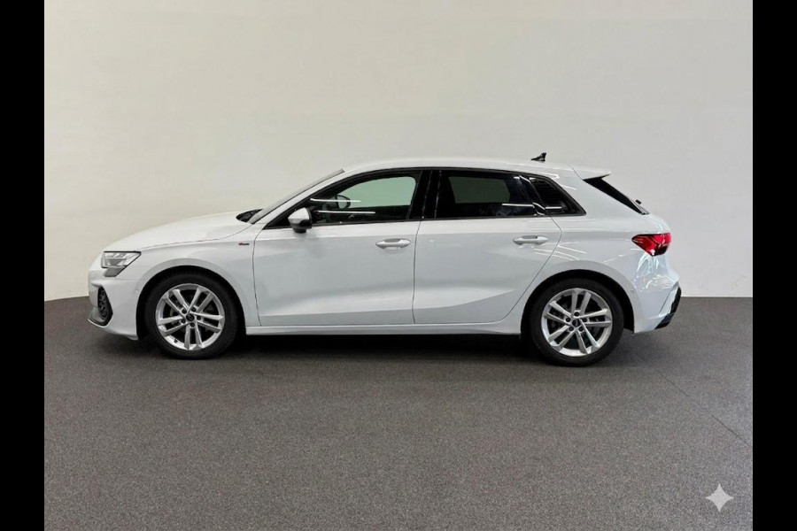 Audi A3 Sportback 35 TFSI S Edition SONOS Premium Audio Airco ECC Navigatie Carplay Full LED Elektr. Sportstoelen PDC VA + Camera Adaptive Cruise Control Head Up Display