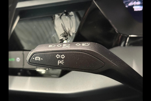 Audi A3 Sportback 35 TFSI S Edition SONOS Premium Audio Airco ECC Navigatie Carplay Full LED Elektr. Sportstoelen PDC VA + Camera Adaptive Cruise Control Head Up Display