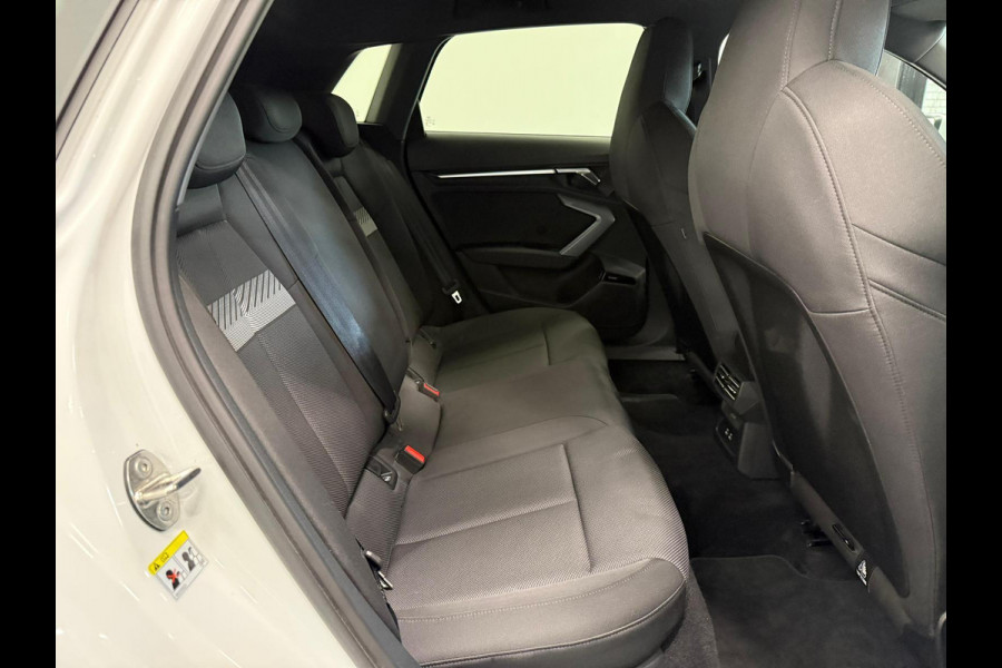 Audi A3 Sportback 35 TFSI S Edition SONOS Premium Audio Airco ECC Navigatie Carplay Full LED Elektr. Sportstoelen PDC VA + Camera Adaptive Cruise Control Head Up Display