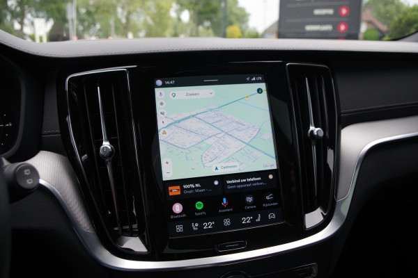 Volvo V60 2.0 T8 Plug-in Hybrid 456 PK AWD Ultimate Dark, Panoramadak, H/K Sound, 360 Camera
