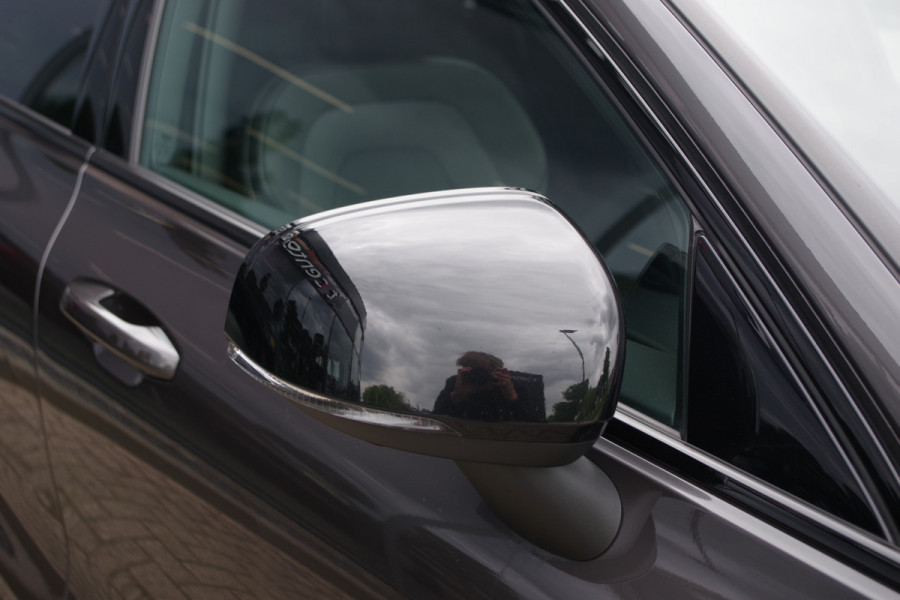 Volvo V60 2.0 T8 Plug-in Hybrid 456 PK AWD Ultimate Dark, Panoramadak, H/K Sound, 360 Camera