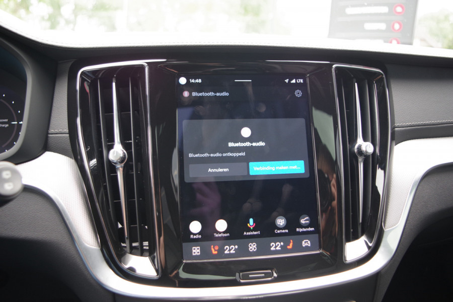 Volvo V60 2.0 T8 Plug-in Hybrid 456 PK AWD Ultimate Dark, Panoramadak, H/K Sound, 360 Camera